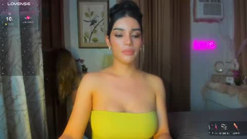 Snapshot of tiffany_cams chatting on July 2026 12:50:01 AM Tiffany online show from July 2026 12:50:01 AM