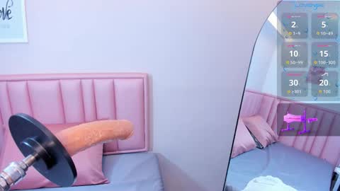 Tiffany online show from November 2025 08:44:01 PM