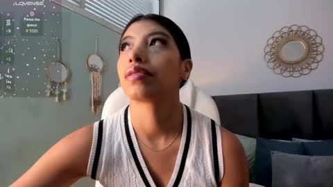 tiffany_low online show from September 2025 12:49:02 PM