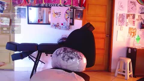 Tiffany 21 and Andy 32  online show from October 2025 03:24:02 PM