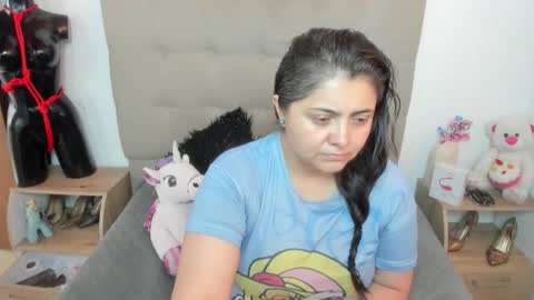 TiffanyAmazing online show from November 2025 12:37:01 PM