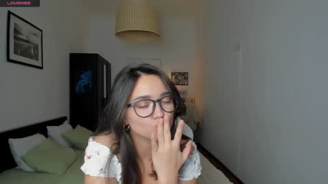  Tiffany  online show from December 2024 01:37:02 AM