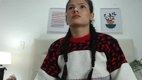 Snapshot of tiffanyfox_1 chatting on January 2025 10:31:02 AM Tifanny Fox online show from January 2025 10:31:02 AM