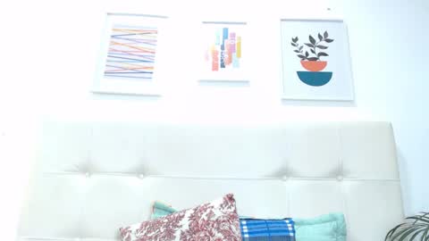 Snapshot of tiffanyfox_1 chatting on February 2025 04:36:01 PM Tifanny Fox online show from February 2025 04:36:01 PM