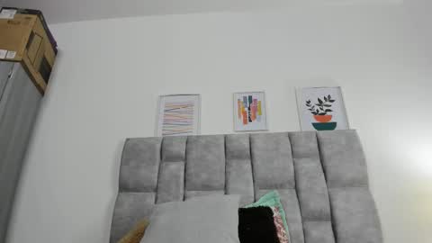 Snapshot of tiffanyfox_1 chatting on September 2025 07:43:01 AM Tifanny Fox online show from September 2025 07:43:01 AM