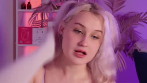 Snapshot of tiffanyjons chatting on December 2025 06:04:02 PM tiffanyjons online show from December 2025 06:04:02 PM