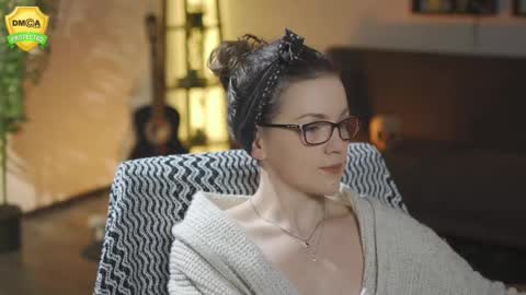 tiffanyriox online show from March 2026 12:49:02 AM