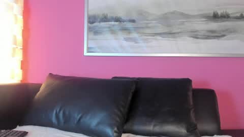 Stefany Suarez online show from April 2026 06:27:02 PM