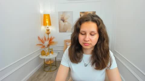 tiffanyyouwert online show from May 2026 04:24:01 PM