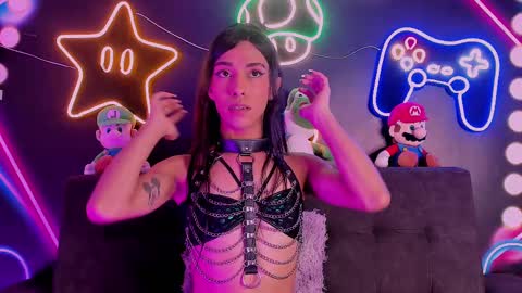 Snapshot of tiffvalentinee_ chatting on February 2025 11:13:02 PM Tiffany online show from February 2025 11:13:02 PM