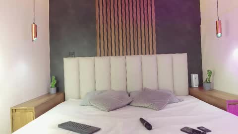 Snapshot of tiffvalentinee_ chatting on March 2025 08:59:01 PM Tiffany online show from March 2025 08:59:01 PM