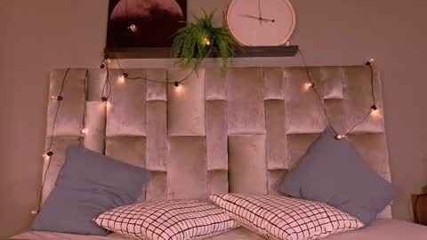 Snapshot of tiffvalentinee_ chatting on October 2025 03:17:02 AM Tiffany online show from October 2025 03:17:02 AM