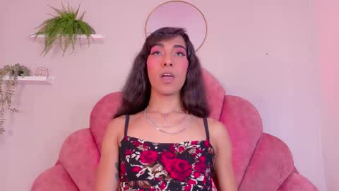 Snapshot of tiffvalentinee_ chatting on October 2025 08:31:01 PM Tiffany online show from October 2025 08:31:01 PM