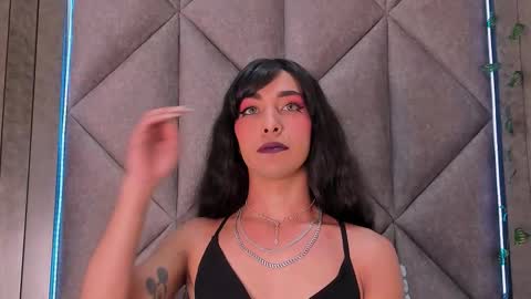 Snapshot of tiffvalentinee_ chatting on October 2025 07:51:01 PM Tiffany online show from October 2025 07:51:01 PM