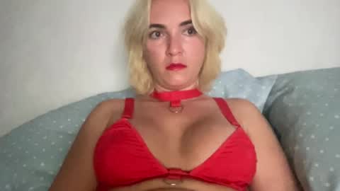 CaliforniaGoddess online show from December 2024 02:44:01 PM