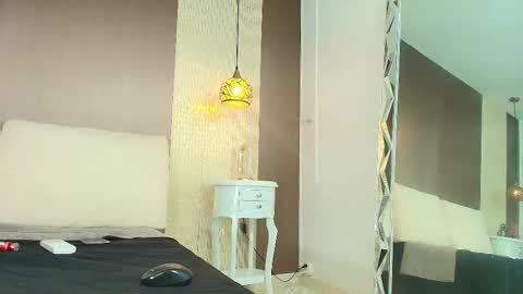 T I F F A N Y online show from March 2026 08:26:02 PM