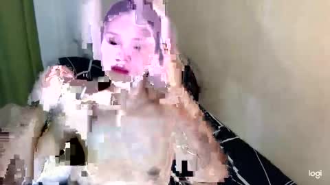 Snapshot of tikolinajeboy chatting on April 2026 10:24:02 AM ANNETS online show from April 2026 10:24:02 AM