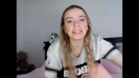 Tily Love online show from May 2026 02:07:01 AM