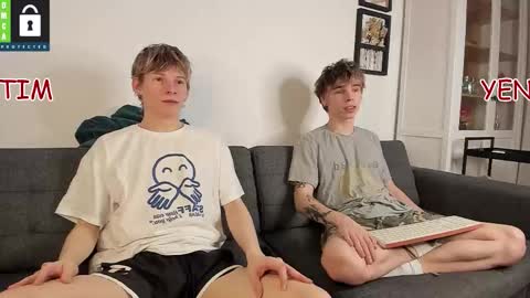 Snapshot of tim_milll chatting on December 2025 07:42:01 PM Tim online show from December 2025 07:42:01 PM