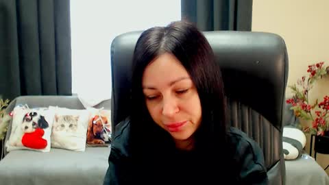 Luisa online show from March 2026 08:31:01 AM