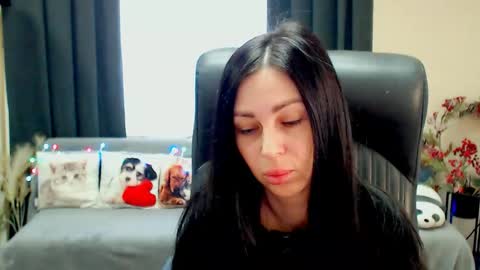 Snapshot of timeparadice chatting on June 2026 07:47:02 AM Luisa online show from June 2026 07:47:02 AM