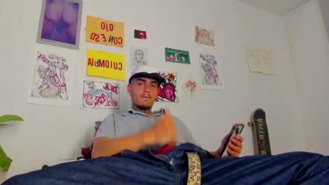 Snapshot of timewith_sebas chatting on May 2026 04:01:02 PM salem online show from May 2026 04:01:02 PM
