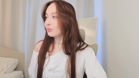 Mia online show from March 2026 01:59:01 PM