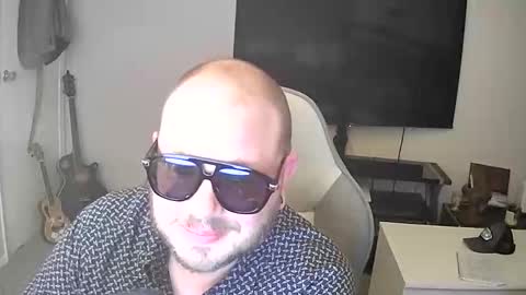 Zephyr online show from April 2026 01:19:02 AM