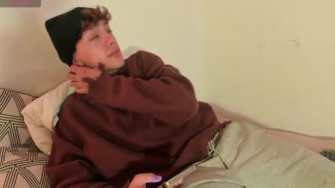 Timothy 21 years old online show from October 2025 07:36:02 PM