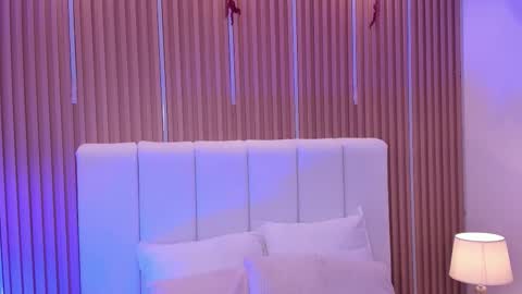 Timothy 21 years old online show from February 2026 08:29:01 PM