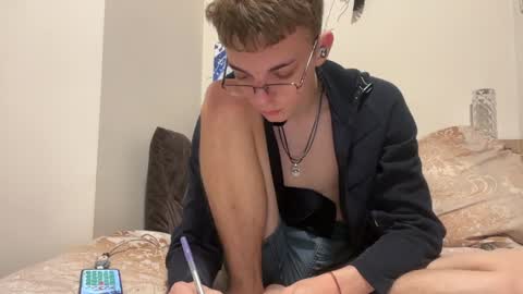 Wizard online show from December 2024 08:49:02 PM