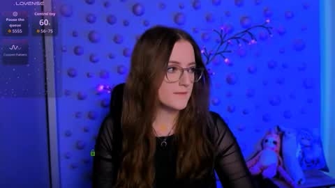 tina_blade_ online show from January 2026 08:33:01 PM