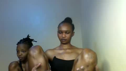 Tina online show from November 2025 01:18:02 PM