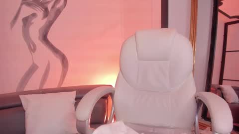 Tina  online show from February 2025 07:49:01 PM