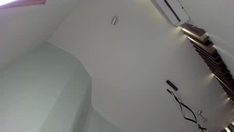 Tina  online show from November 2025 04:44:02 AM