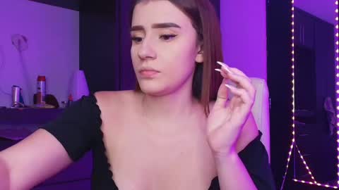 Tina  online show from April 2026 06:05:01 AM