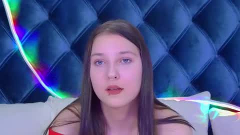 TinaBurton online show from November 2025 04:40:01 PM