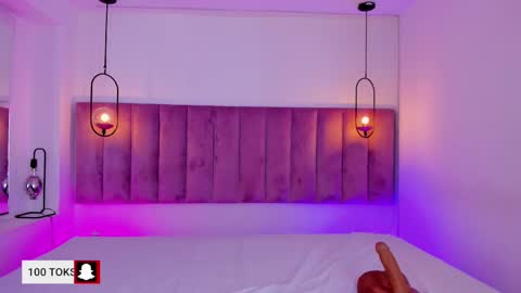 Tina online show from September 2025 03:33:02 AM