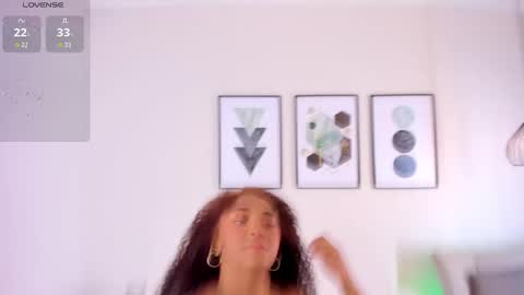 Tina online show from November 2025 11:31:02 AM