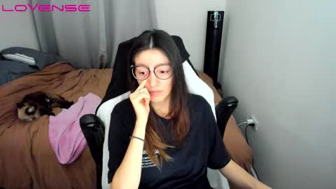 Tina online show from March 2025 08:44:02 PM