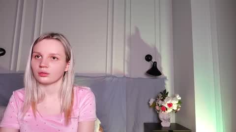 tinasiner online show from February 2025 04:50:02 PM