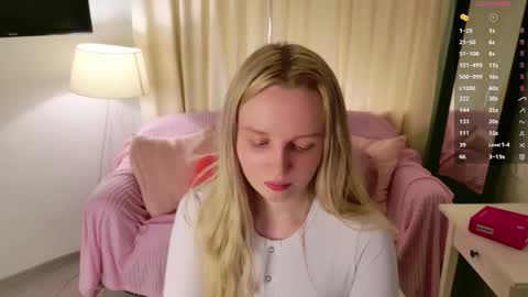 tinasiner online show from May 2026 02:10:01 PM