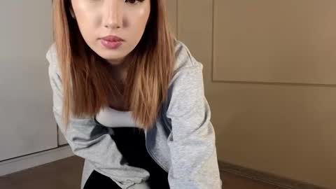 Tina online show from September 2025 04:05:02 AM