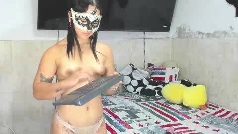 Snapshot of tinkker_mel chatting on January 2026 05:04:02 PM tinkker_mel online show from January 2026 05:04:02 PM