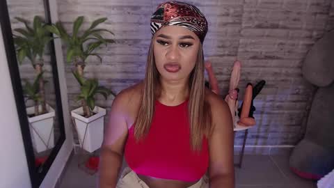 Tinna Goddess online show from September 2025 05:02:02 PM