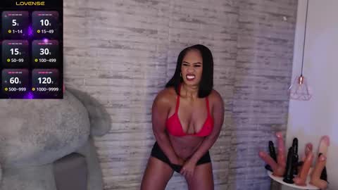 Tinna Goddess online show from October 2025 12:13:02 PM