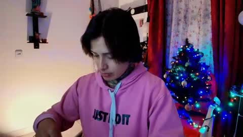 Snapshot of tinnadawson chatting on December 2024 02:02:02 AM I AM BELLA ----------- follow my IG TINNS 69 online show from December 2024 02:02:02 AM