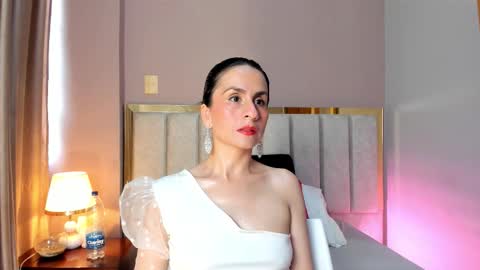 Tina Moon online show from March 2026 02:17:02 PM