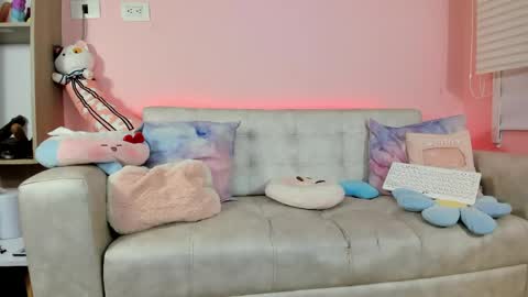 Snapshot of tiny_cora chatting on May 2026 04:34:01 PM tiny_cora online show from May 2026 04:34:01 PM