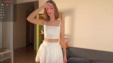 Lily online show from September 2025 01:24:01 PM